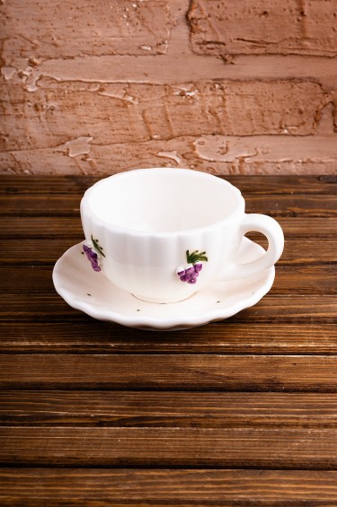 فنجان قهوة بالعنب