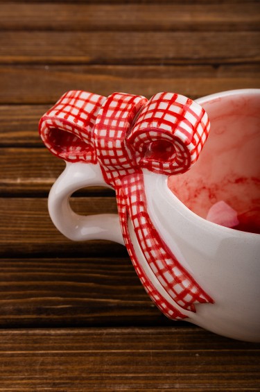 كوب شريطة حمراء