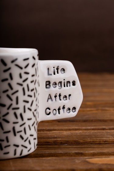 فنجان القهوة الفاخر مخطط