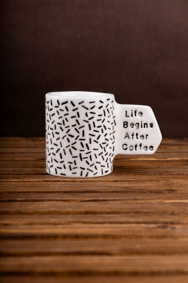 فنجان القهوة الفاخر مخطط