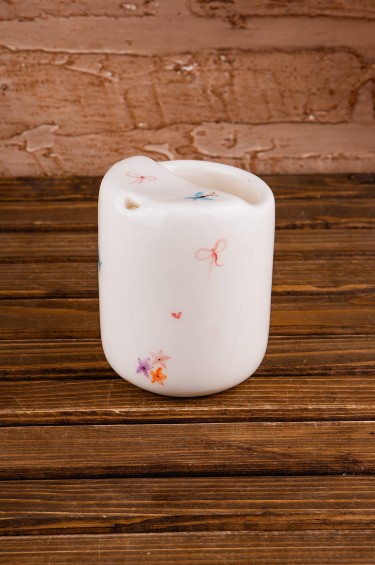 كوب تنقل فراشة