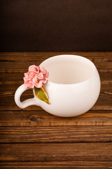 كوب وردة منفردة