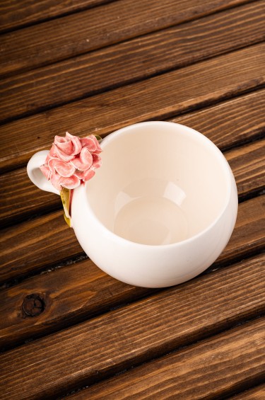 كوب وردة منفردة