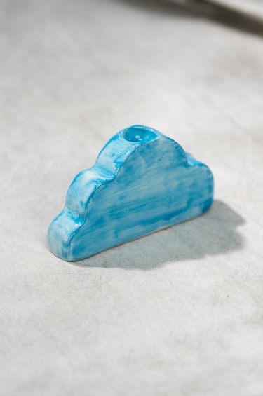 حامل شموع الغيوم